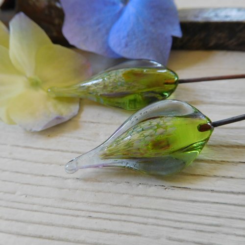 Paire de perles en verre filé, lampwork headpins, création artisanale.