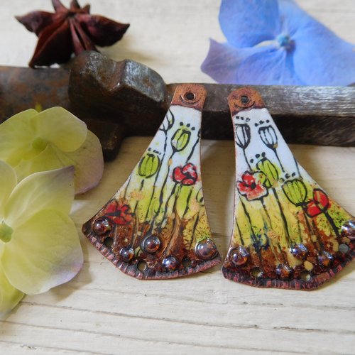 Breloques en cuivre émaillé, émaux sur cuivre, création artisanale.