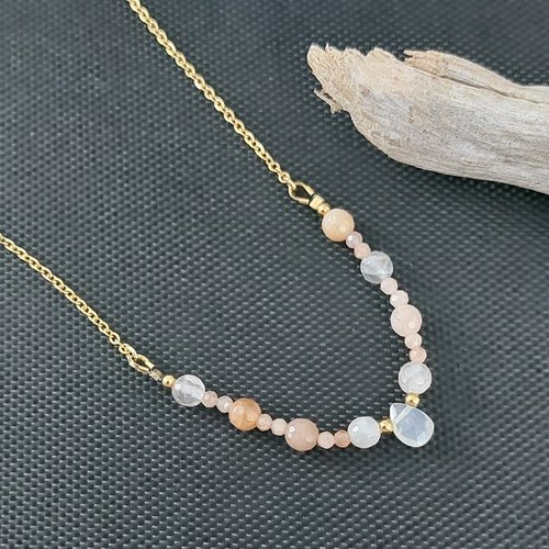 Collier en pierre de lune