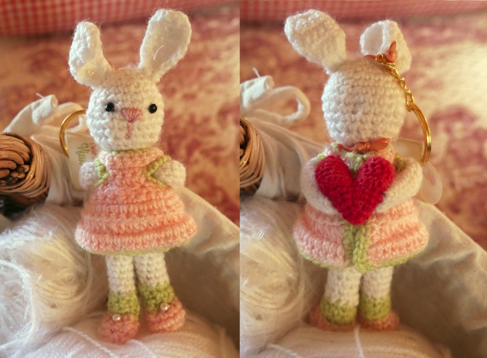 Lapin lapine peluche doudou poupée saint valentin cœur porte-clés - Un  grand marché
