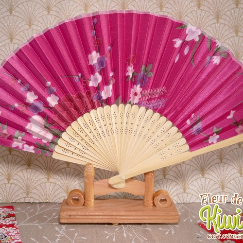 Éventail pliable japonais rose, soie et bambou, éventail élégant, accessoire été, chaleur, canicule, accessoire fête, mariage,