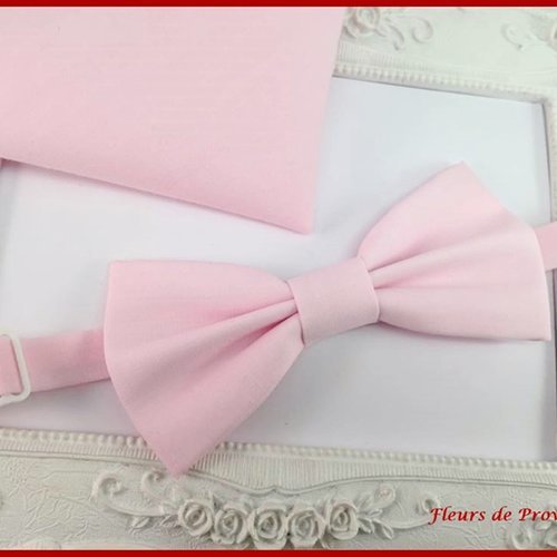 Set noeud papillon et pochette costume assortie tissu rose pâle - homme