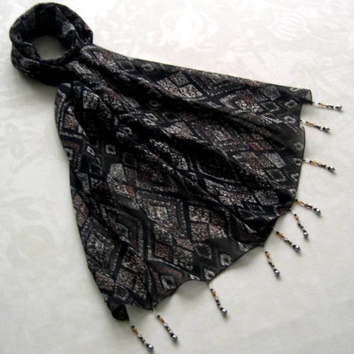 Foulard décoré de perles, écharpe légère, accessoires femme, cadeau, marron et gris, motif losanges 198