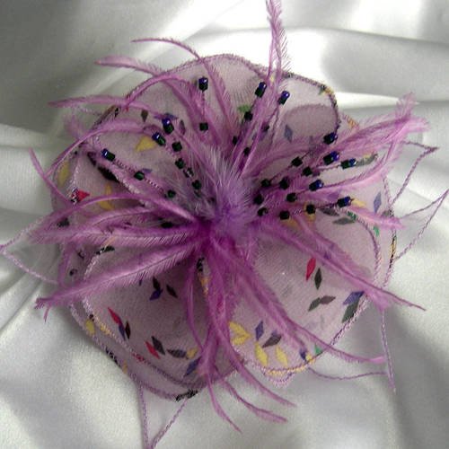 Barette fleur en tissu, organza, plumes et perles, accessoires coiffure, mariage, fête, cadeau, violette et mauve, 180