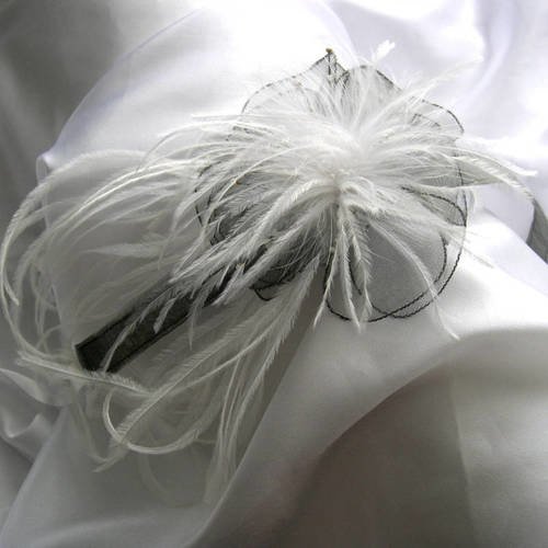 Collier ou headband fleur en organza gris et plumes blanches, ras du cou mariage, fête
