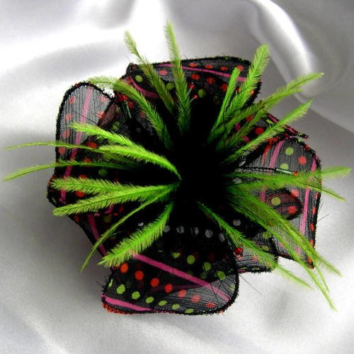 Barette fleur en tissu, plumes et perles, accessoires coiffure, mariage, fête, noire, vert et rouge, 188