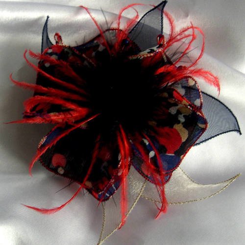 Broche fleur en tissu, organza, plumes et perles, accessoires femme, mariage, fête, cadeau, rouge, bleu et beige, 167