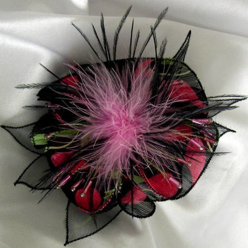 Barette fleur en tissu, organza, plumes et perles, personnalisée, accessoires coiffure, mariage, cadeau, rose, noir et vert, 145