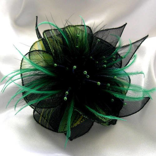 Broche fleur en tissu, organza, plumes et perles, accessoires femme, mariage, fête, cadeau, vert et noir, 158