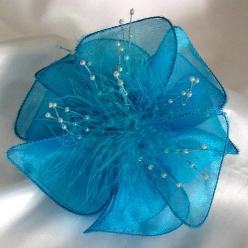 Broche fleur en organza bleu, plumes et perles, accessoires femme, mariage, fête, cadeau, 