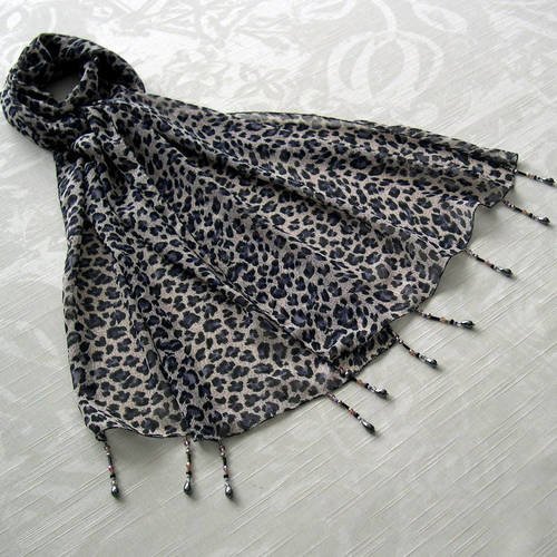 Foulard décoré de perles, écharpe légère, accessoires femme, cadeau, mauve et noir, motif léopard 125