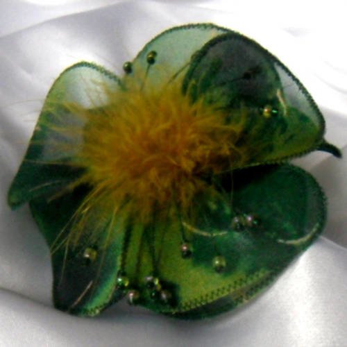 Barette fleur en tissu, plumes et perles, accessoires coiffure, mariage, cadeau, vert et jaune, 237