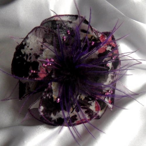 Barette fleur en tissu, organza, plumes et perles, accessoires coiffure, mariage, rose, noir et violet, 239