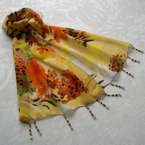 Foulard décoré de perles, écharpe légère, accessoires femme, jaune et orange,  motif fleuri, 095