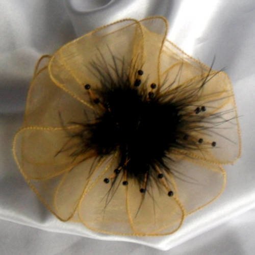 Broche fleur en tissu, organza, plumes et perles, accessoires femme, fleur jaune et noir