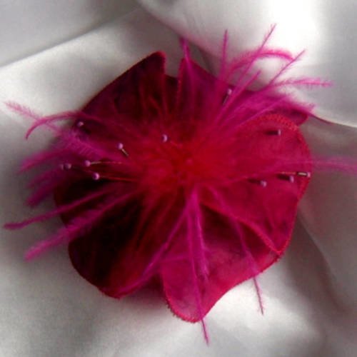 Barette fleur en tissu, plumes et perles, accessoires coiffure, mariage, fête, mauve et  fuchsia, 235