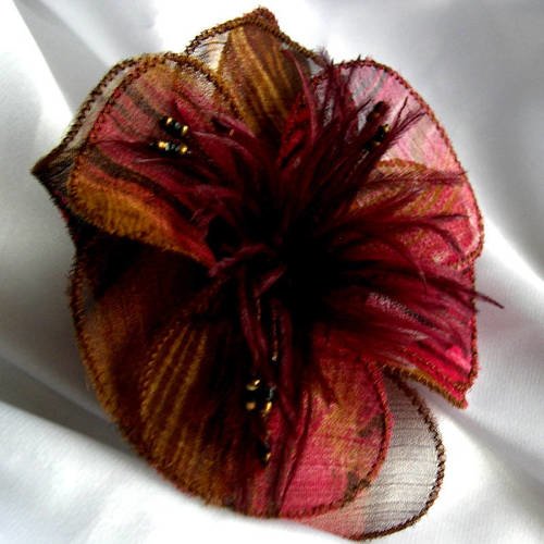 Barrette fleur en tissu, décorée de plumes et de perles, accessoires femme, fleur marron et bordeaux, 230