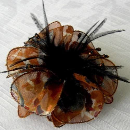Barette fleur en tissu, plumes et perles, accessoires coiffure, marron et noire, 078