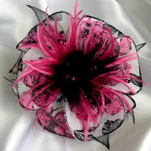 Broche fleur en tissu, organza, fleur plumes et perles, accessoires femme, blanc, rose et noir, 253