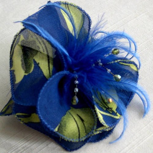 Barette fleur en tissu, plumes et perles, accessoires coiffure, bleu et vert, 063