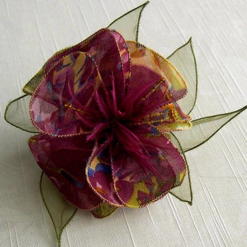 Barette fleur en tissu, organza, plumes et perles, accessoires coiffure, rose et verte, 055
