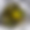 Broche fleur en tissu, organza, plumes et perles, accessoires femme, jaune et marron, 216