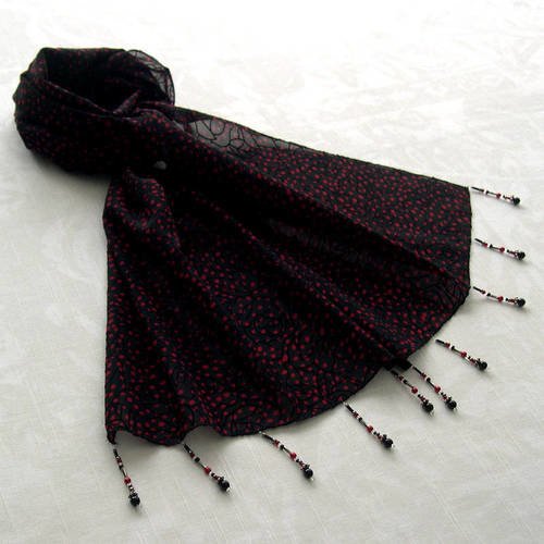 Foulard décoré de perles, écharpe légère, accessoires femme, rouge et noir, motif roses, 047
