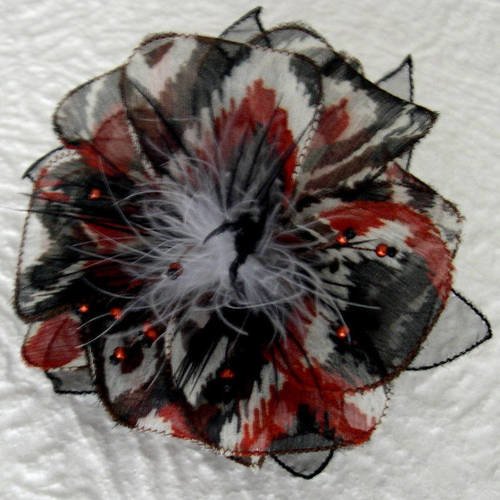 Barette fleur en tissu, organza, plumes et perles, accessoires coiffure, noire, marron et blanc, 037