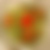 Broche fleur en tissu, organza, fleur plumes et perles, accessoires femme, mariage, fête, cadeau, orange et  vert, 269