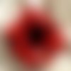 Broche fleur en tissu, organza, fleur plumes et perles, accessoires femme, cadeau, rouge, noir et blanc, 117