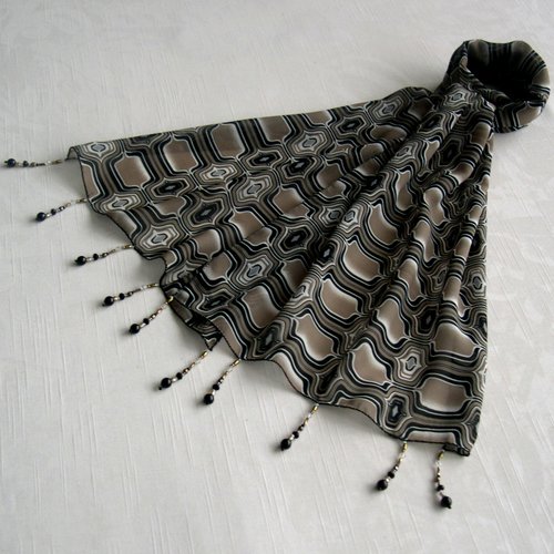 Foulard décoré de perles, écharpe légère,  accessoires femme, marron, gris et noir, motif géometrique, 023