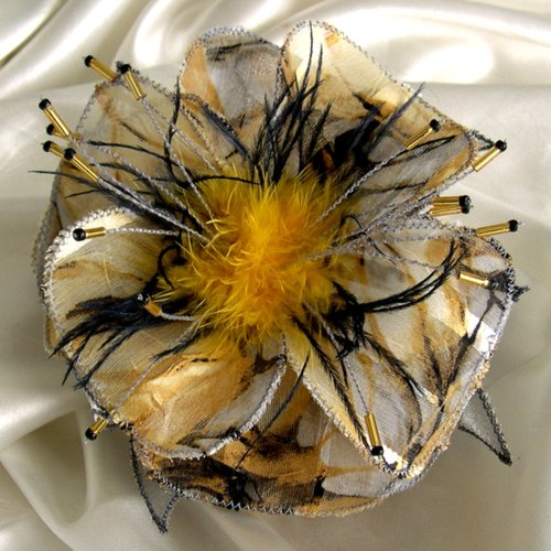 Barrette fleur en tissu, organza, plumes et perles, accessoires femme,  mariage, cadeau, jaune, gris et noir, 270