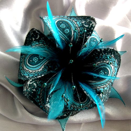 Broche fleur en tissu, organza, plumes et perles, accessoires femme, mariage, fête, cadeau, bleu et noire, 287