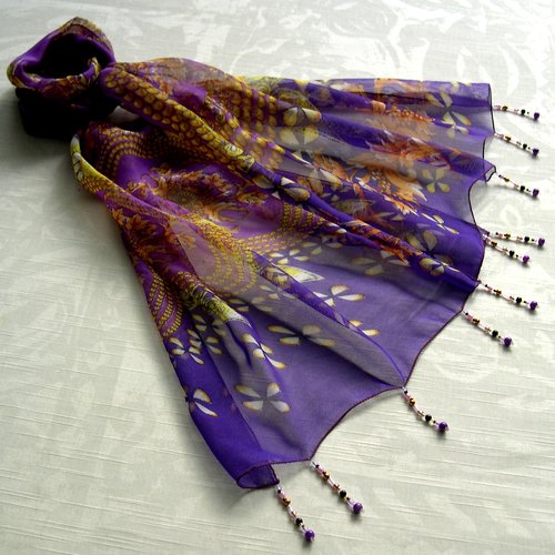 Foulard décoré de perles, écharpe légère, accessoires femme, cadeau, violet jaune marron, motif baroque, 292