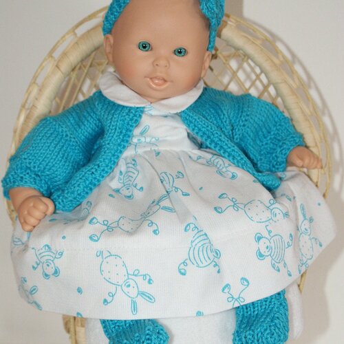 Vêtement pour poupée 30 cm robe imprimée personnage bleu turquoise sur fond blanc