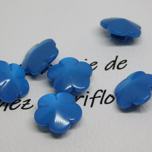 Bouton rond fleur bleu 12 mm