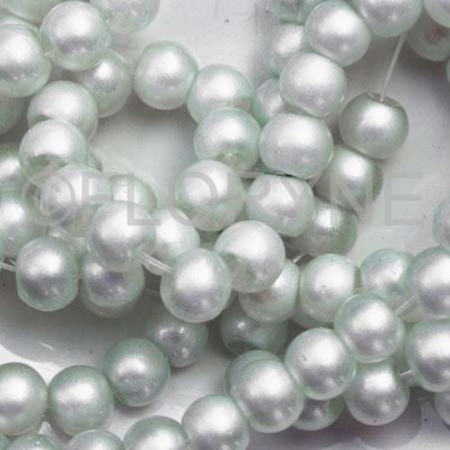 Lot de 15 perles 6mm rondes en verre blanc