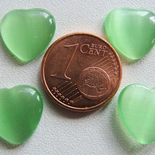 10 cabochons coeur 12x12mm verre oeil de chat vert 