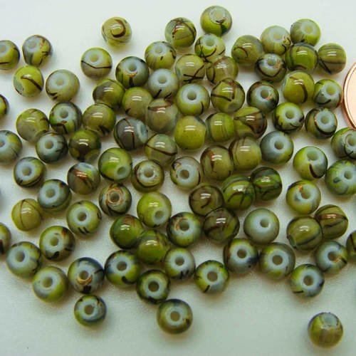 100 perles environ rondes 4mm verre peint vert + motifs pv-peint-23 