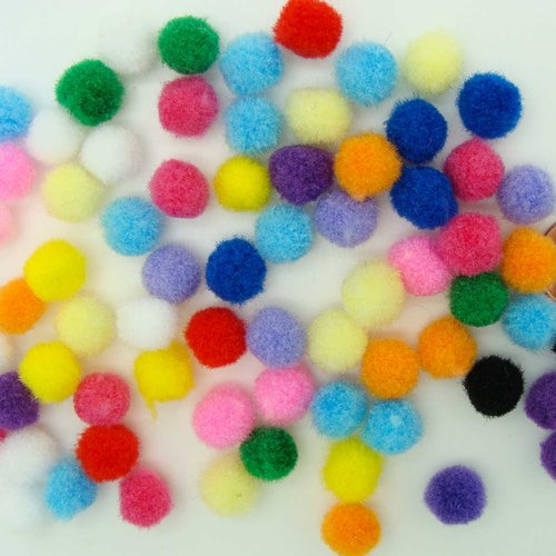 70 pompons ronds 10mm environ peluches polyester mix couleurs 