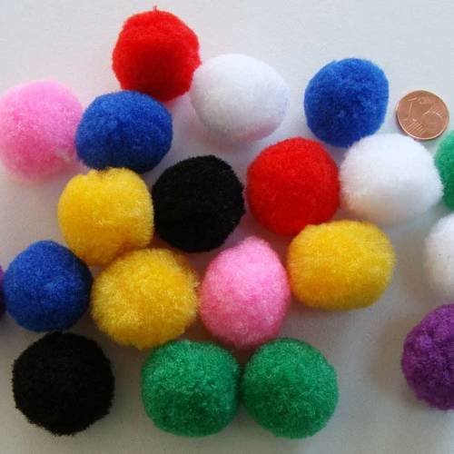 20 pompons ronds 25mm environ peluches polyester mix couleurs 