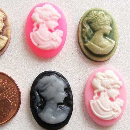 10 CABOCHONS Ovale 18x13mm résine CAMEE profil femme fond Rose vif profil Blanc