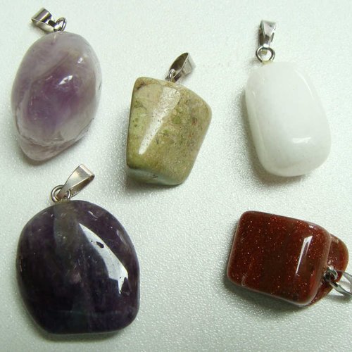5 pendentifs pierre mix couleurs et formes pour création de bijoux ou breloque bracelet