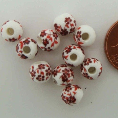 10 perles rondes 6mm porcelaine fond blanc fleurs rouge
