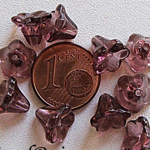 20 perles fleurs cones 8mm violet nature création bijoux déco