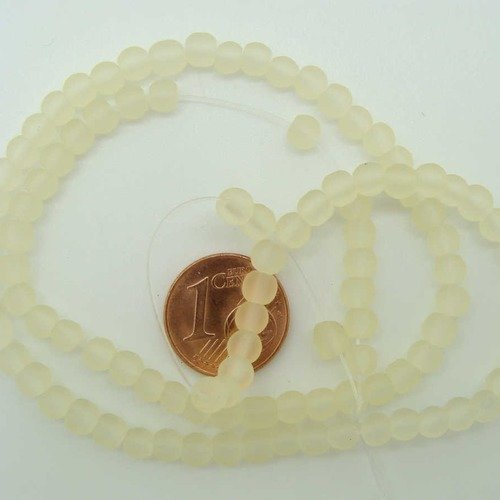 100 perles creme rondes 4mm en fil verre simple aspect givre 