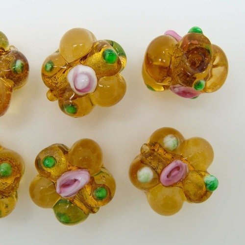 6 perles fleurs 15mm verre lampwork marron miel ajout rose et vert création bijoux