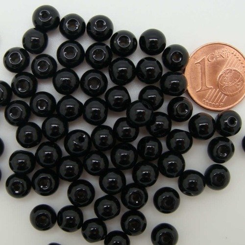68 perles 6mm verre peint aspect nacré rondes noir