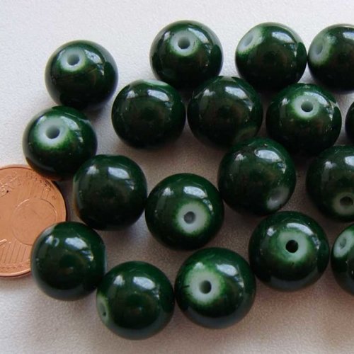 20 perles rondes 10mm verre peint vert fonce aspect marbré