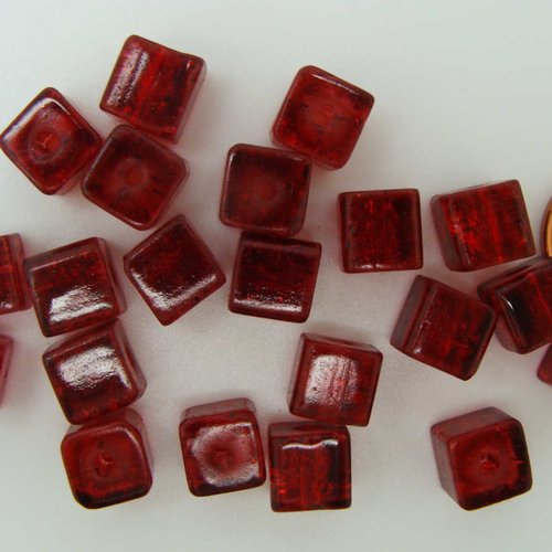 20 perles verre craquele cubes 8mm rouge création bijoux